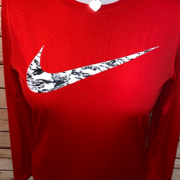 🚫SOLD🚫 Nike Red Dri Fit Long Sleeve Athletic Top - Picture 2 of 7
